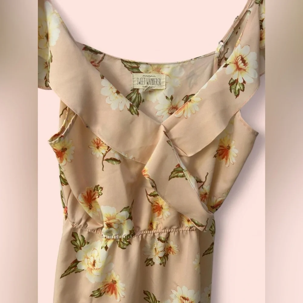 Sweet Wanderer Soft Blush Pink Floral Ruffle Cold Shoulder Mini Dress Large - Picture 4 of 9